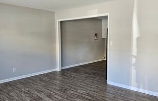 2 beds, 1 bath, 850 sqft, $1,000, Unit Unit 24