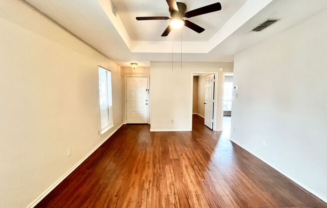 5531 Whisper Glen
