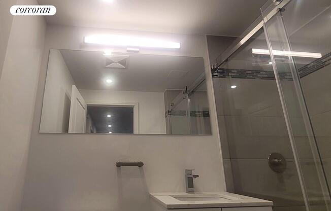 2 beds, 1 bath, $7,400, Unit 5I