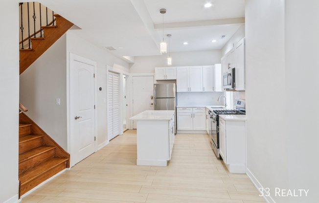 1441 W CORTEZ