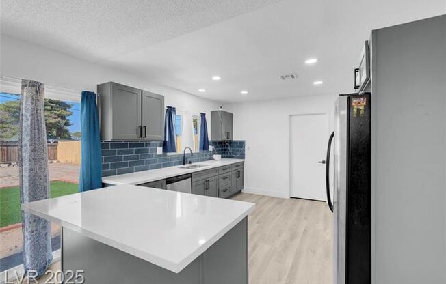 Gorgeous single-story home ready for move-in!