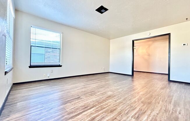 2 beds, 1 bath, $1,195