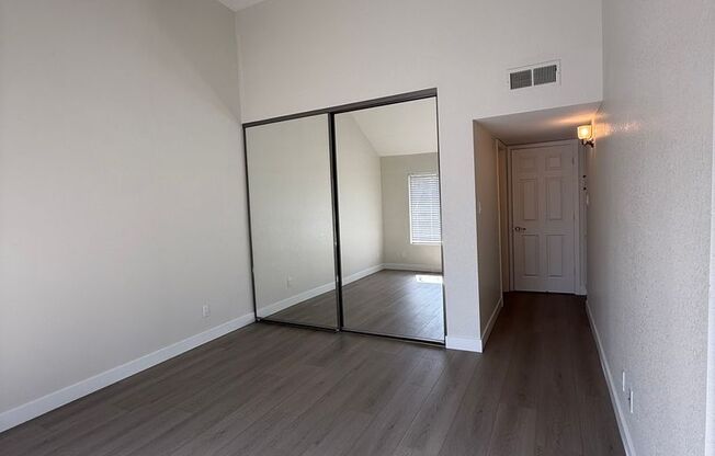 2 beds, 2 baths, $2,250, Unit #2098