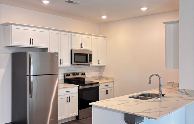 2 beds, 2 baths, 1,080 sqft, $1,075, Unit 123