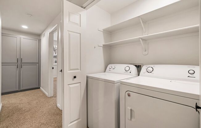 3 beds, 2 baths, 1,272 sqft, $2,125, Unit 231