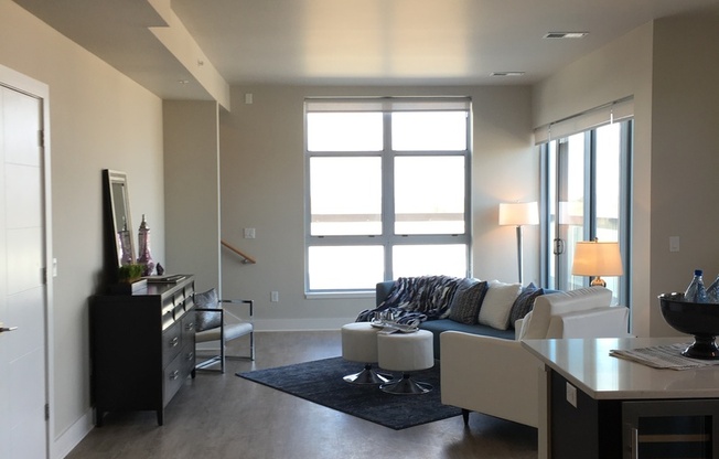 2 beds, 1.5 baths, 1,795 sqft, $2,950, Unit 502