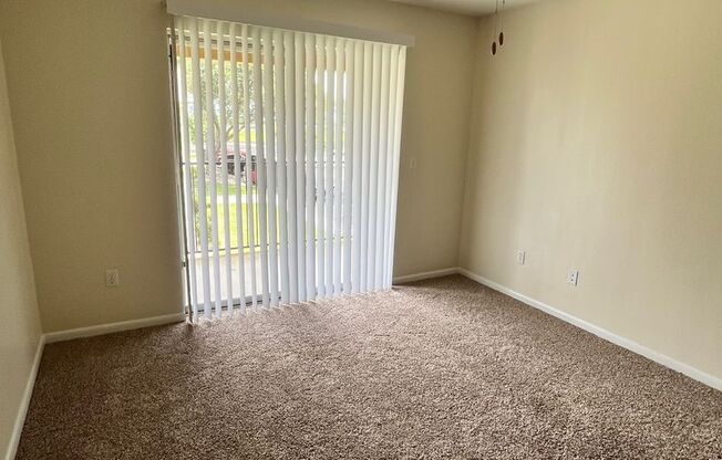 1 bed, 1 bath, 653 sqft, $859