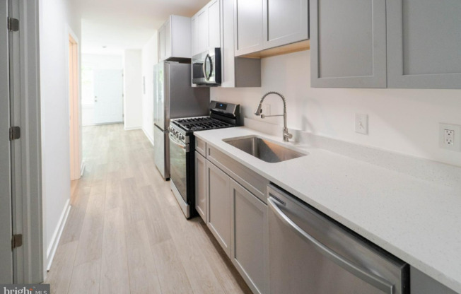 1500 V ST SE
