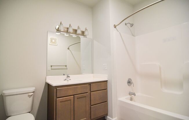 1 bed, 1 bath, 670 sqft, $917, Unit 1100-307