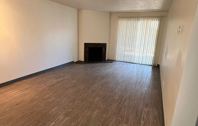1 bed, 1 bath, 700 sqft, $1,440, Unit 0051