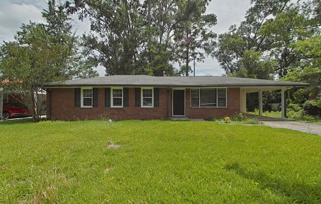 Three Bedroom Brick Ranch in National Hills!