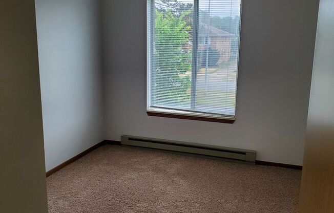 2 beds, 1.5 baths, 950 sqft, $1,434, Unit 5811-2A