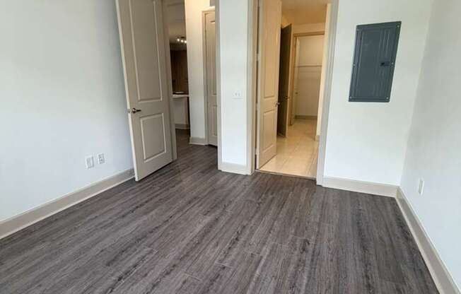 8902 DORAL
