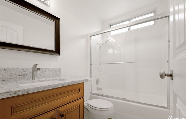 1 bed, 1 bath, 590 sqft, $1,995, Unit 242