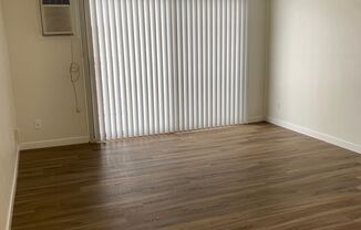 1 bed, 1 bath, 450 sqft, $1,300, Unit 2514-0532