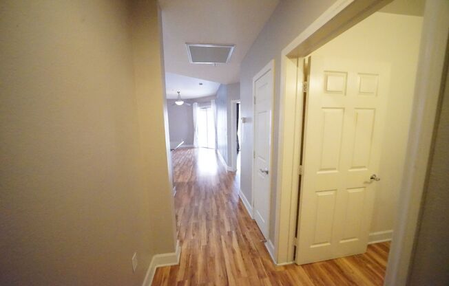 1 bed, 1 bath, $1,495, Unit Building 75