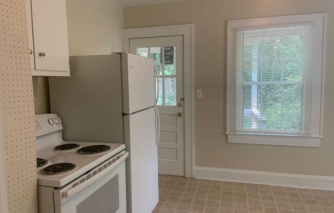 1 bed, 1 bath, $775