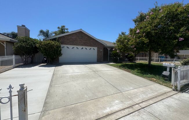 3 bedroom | 2 bathroom | Single family home in Dixon