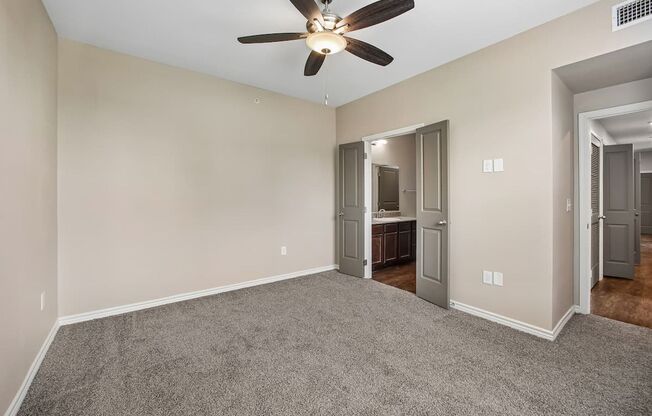 2 beds, 2 baths, 1,039 sqft, $1,529, Unit 823