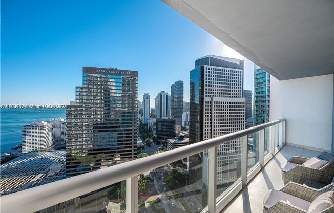 2 beds, 1 bath, 953 sqft, $6,500, Unit 485 Brickell Ave # 31-09 (A11700652)