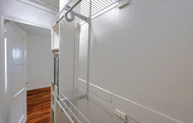 1 bed, 1 bath, $1,995, Unit 5046