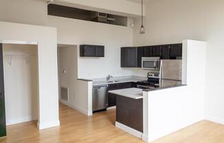 4602 Woodward Ave. Apt. 211