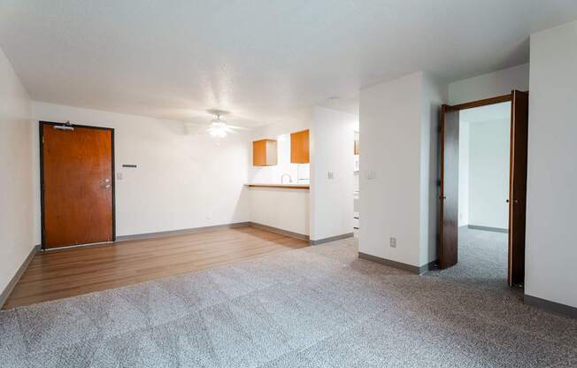 Living And Kitchen at Bristol Ridge, Iowa