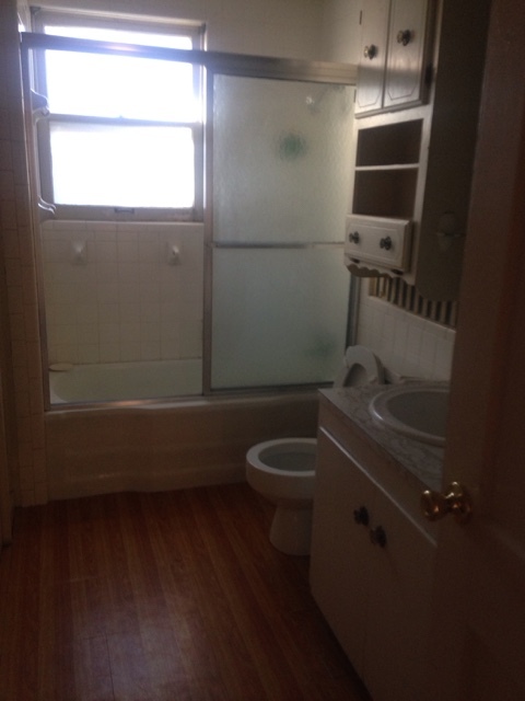 3 beds, 1 bath, $765