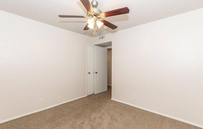 2 beds, 1.5 baths, 890 sqft, $1,309