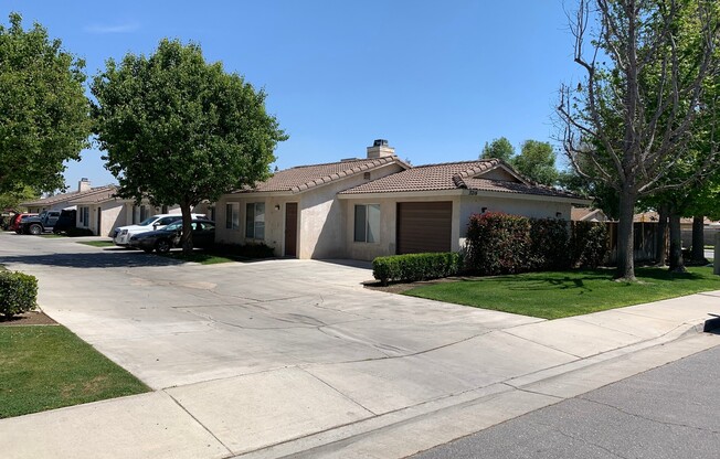 Brookside Dr 3216