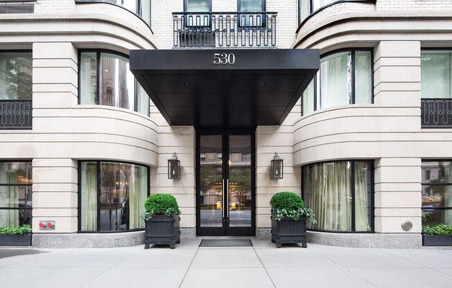 3 beds, 4.5 baths, 2,503 sqft, $35,000, Unit 16D