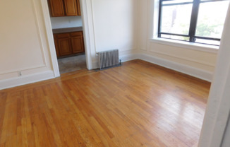 1 bed, 1 bath, $2,475, Unit 5D