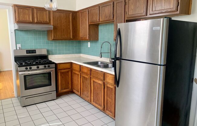 One Bed in Oak Park, Pet Friendly!