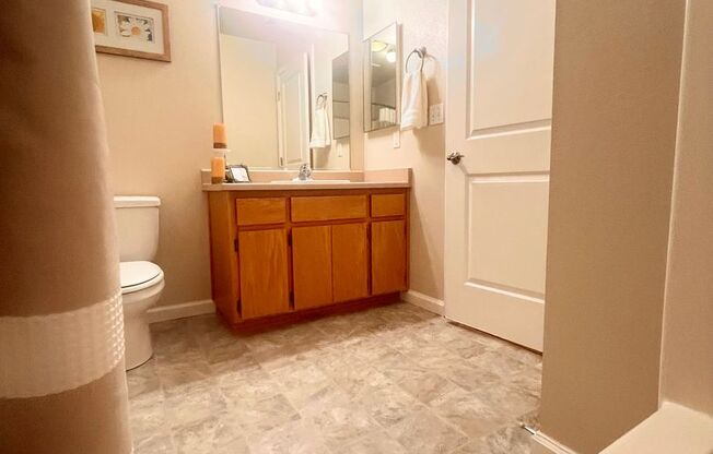 1 bed, 1 bath, 650 sqft, $1,295, Unit 013