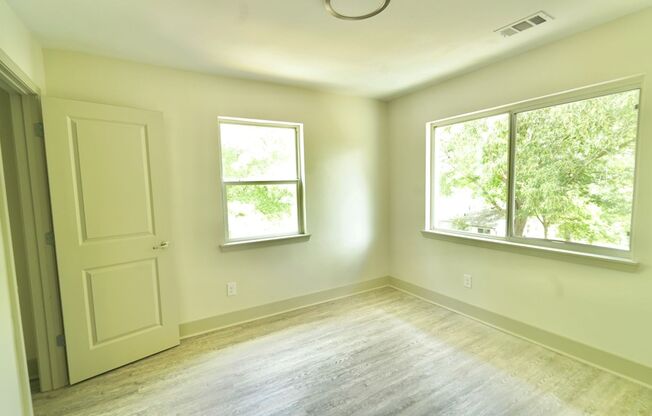 2 beds, 1 bath, 1,040 sqft, $1,850, Unit 539WD01