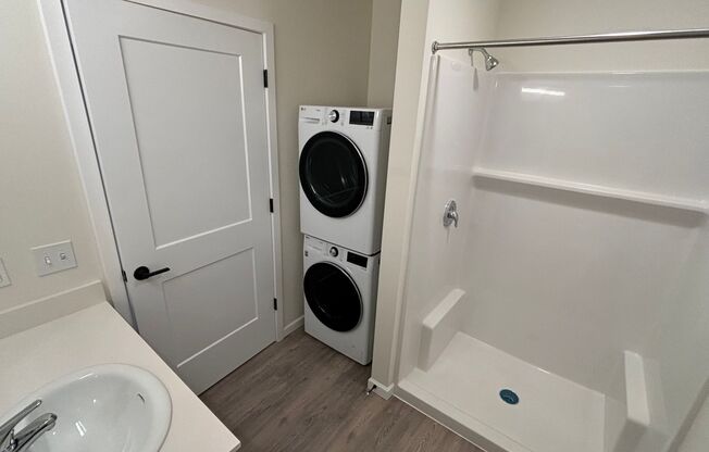 Studio, 1 bath, 398 sqft, $1,250, Unit 219