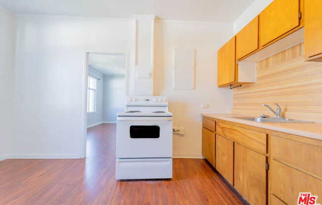 1 bed, 1 bath, 775 sqft, $1,950, Unit 510