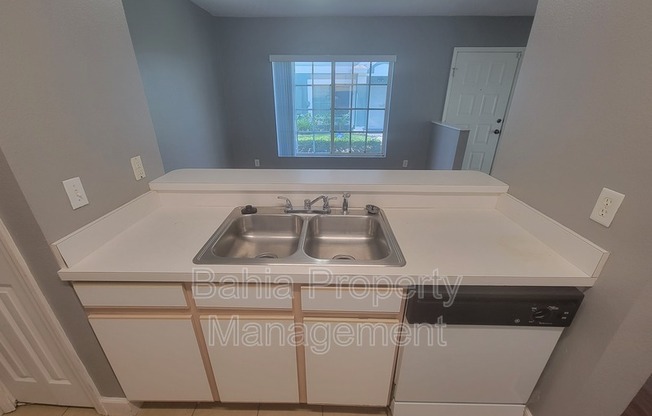 2 beds, 2.5 baths, 1,178 sqft, $1,700