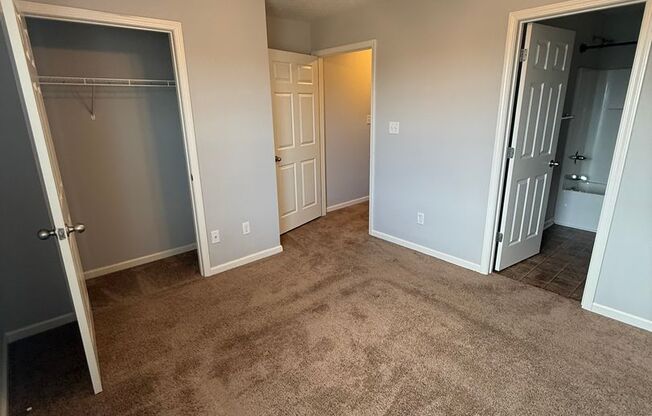 2 beds, 2 baths, $900, Unit 362E