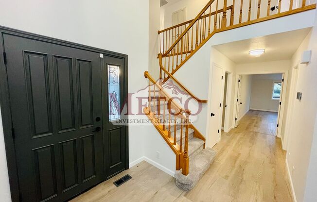 Beautiful 4 bedroom, 3 Bath House in Desirable Gilham Neighborhood!