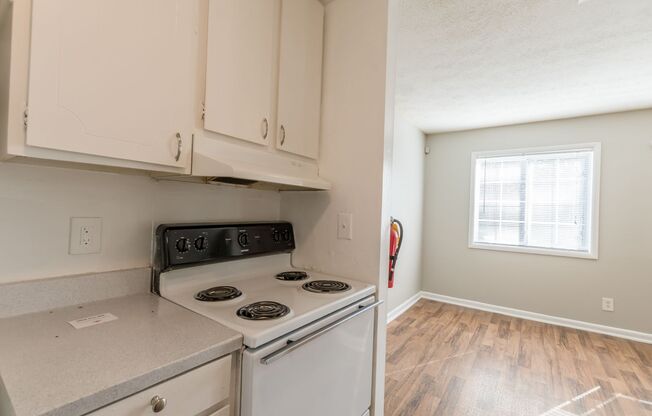 2 beds, 1 bath, 1,100 sqft, $1,396, Unit 3665-E04
