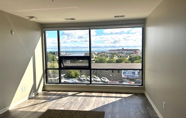 1 bed, 1 bath, 748 sqft, $1,500, Unit 415