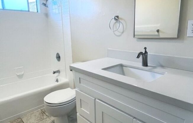 1 bed, 1 bath, $1,795, Unit 08