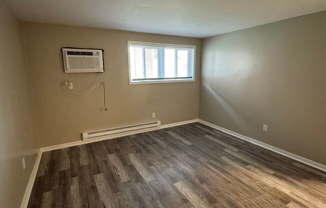 1 bed, 1 bath, 600 sqft, $1,200, Unit 4460-20