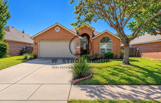 4 beds, 2 baths, 1,863 sqft, $2,345