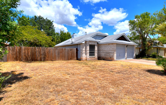 813 PRIMROSE LN