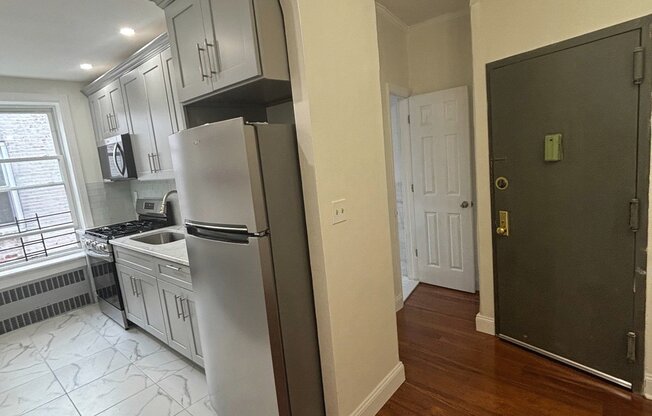 309 E 91 ST