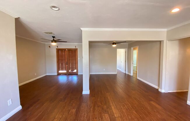 7BD/4BA, Two Kitchens!