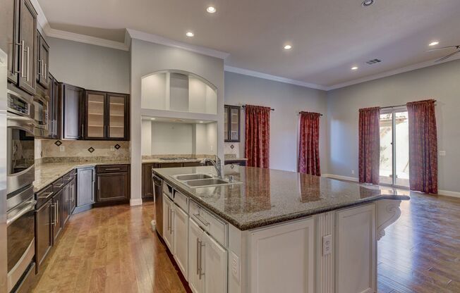 Single Story Home in Calico Ridge