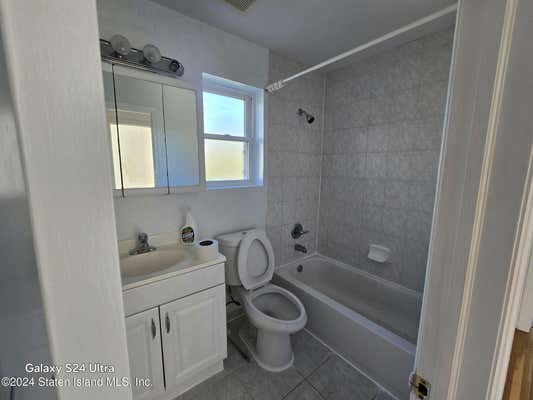 3 beds, 1 bath, 1,036 sqft, $2,650, Unit # FLOOR 2